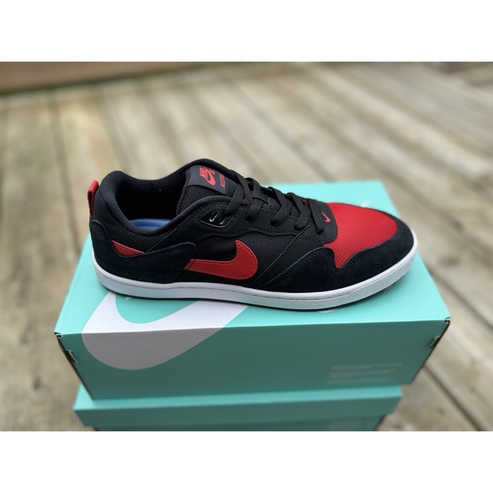 New- Nike SB Alleyoop Size US 10, EU44. Royal Black And Red New In Box